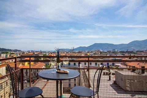 Balcony/Terrace, City view, Sea view