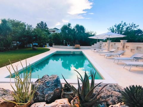 Garden, Swimming pool