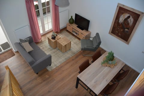 Living room, Photo of the whole room