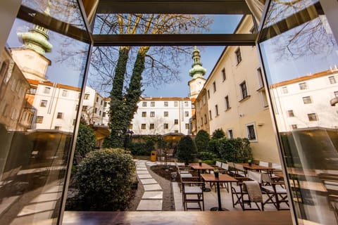 Property building, Restaurant/places to eat, Garden, City view