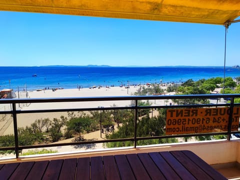 Sea view, Street view