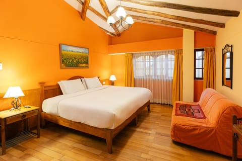 Photo of the whole room, Bedroom