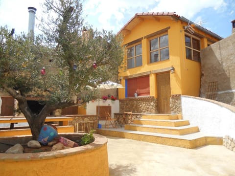 Property building, BBQ facilities, Garden, Balcony/Terrace