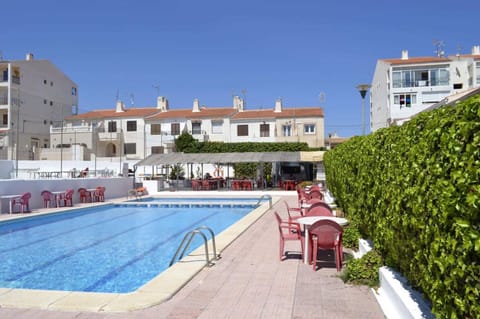 Property building, Pool view