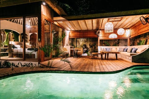Patio, Night, Garden, Living room, Photo of the whole room, Decorative detail, Seating area, Dining area, Bedroom, On site, Swimming pool, Swimming pool, Sunset