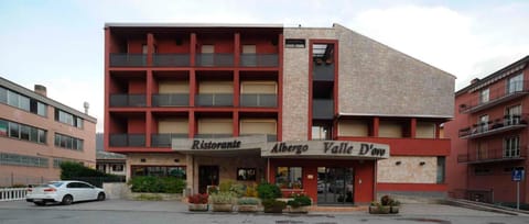 Property building, Facade/entrance