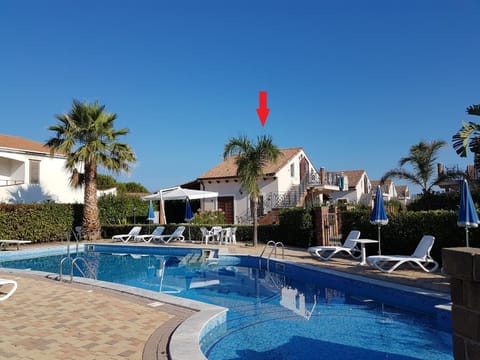 Property building, Pool view, Swimming pool