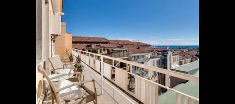 Appartamento via volta Apartment in Sanremo