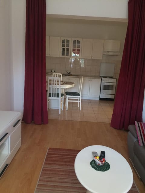 Apartmani Mandic with parking Apartment in Zadar
