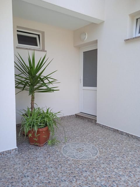 Apartments Renco Apartment in Novalja