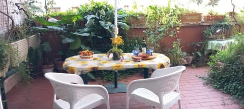 Patio, Day, Balcony/Terrace