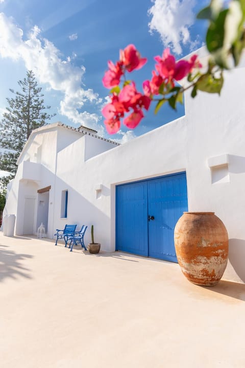 Patio, Patio, Facade/entrance, Lobby or reception