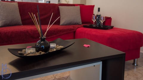 Living room, Decorative detail