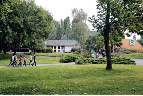 Facade/entrance, Garden, Area and facilities