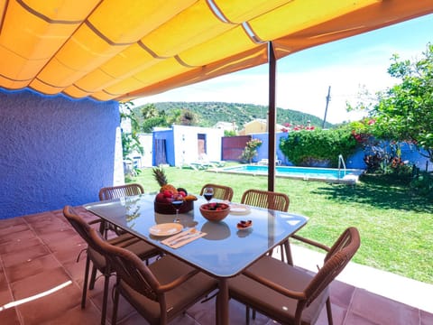 Garden, Dining area, Garden view, Pool view