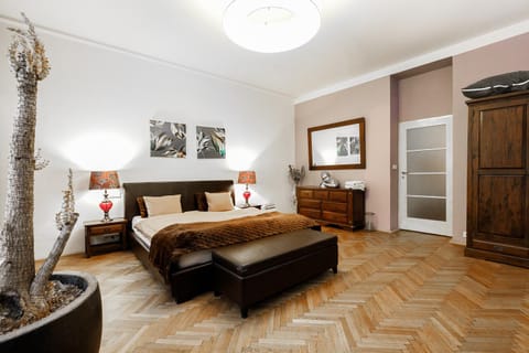 Bed, Bedroom, wardrobe