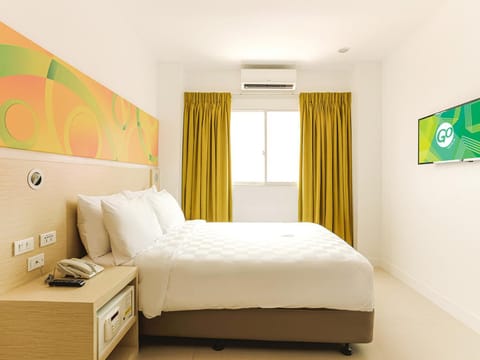Bed, TV and multimedia, Photo of the whole room, Bedroom, air conditioner