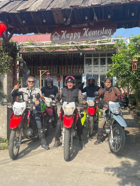 Day, group of guests