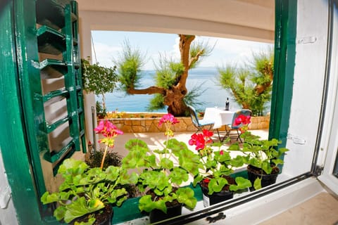 Sea view, Sea view