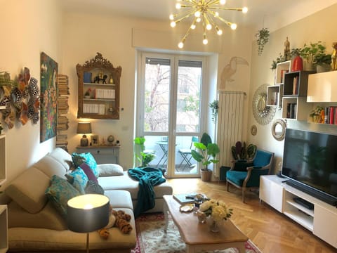 TV and multimedia, Living room, Seating area