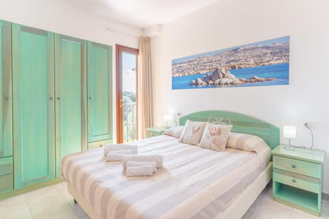 Bedroom, wardrobe