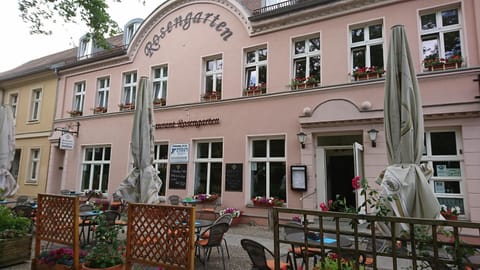 Property building, Facade/entrance