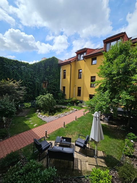 Garden, Garden view