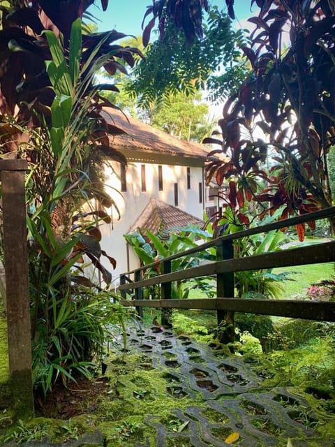 Property building, Natural landscape, Garden