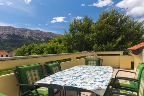 Balcony/Terrace, City view, Garden view, Mountain view, Sea view