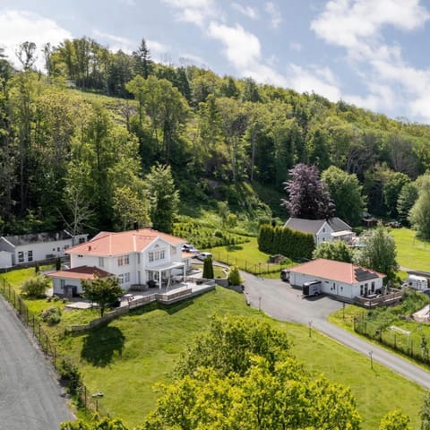 Property building, Bird's eye view