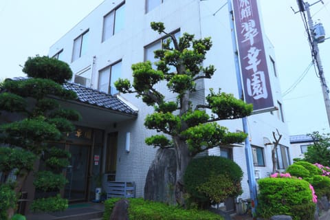 Property building, Day