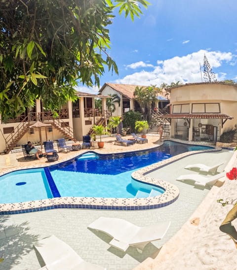 Day, Swimming pool, sunbed