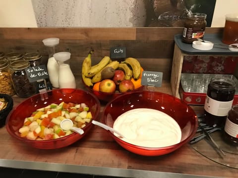 Breakfast, Continental breakfast, Buffet breakfast