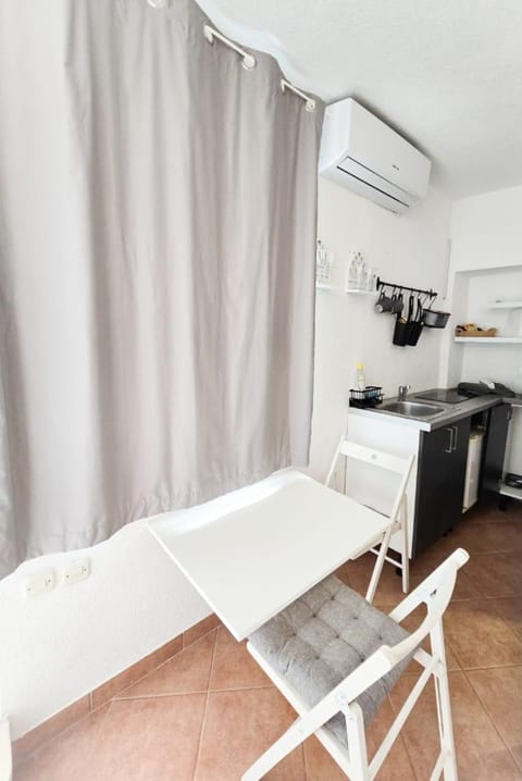 Private bedroom with bathroom Bed and Breakfast in Baška Voda