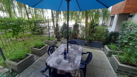 Property building, Patio, Day, Garden view