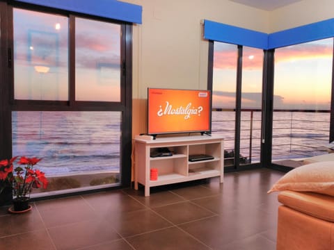 Living room, Sea view