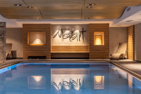 Swimming pool, Swimming pool