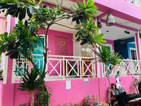 Property building, Balcony/Terrace