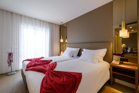Photo of the whole room, Decorative detail, Bedroom