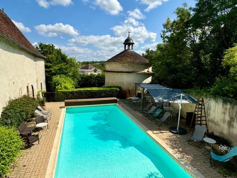 Spring, Day, Pool view, Swimming pool, sunbed