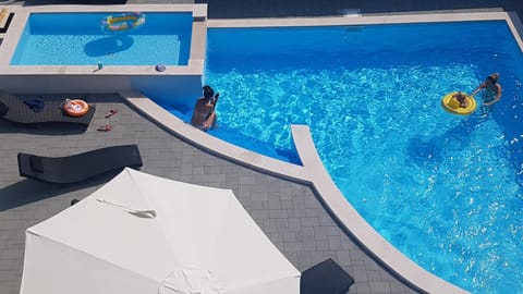 Pool view, Swimming pool