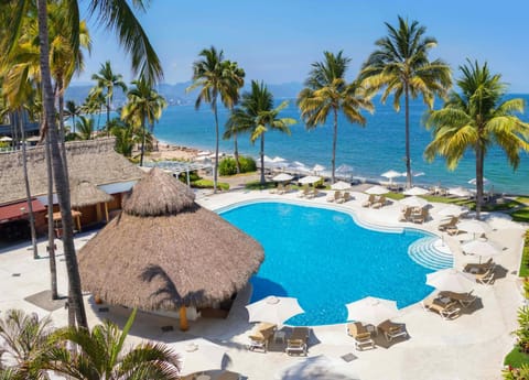 Property building, Restaurant/places to eat, Swimming pool