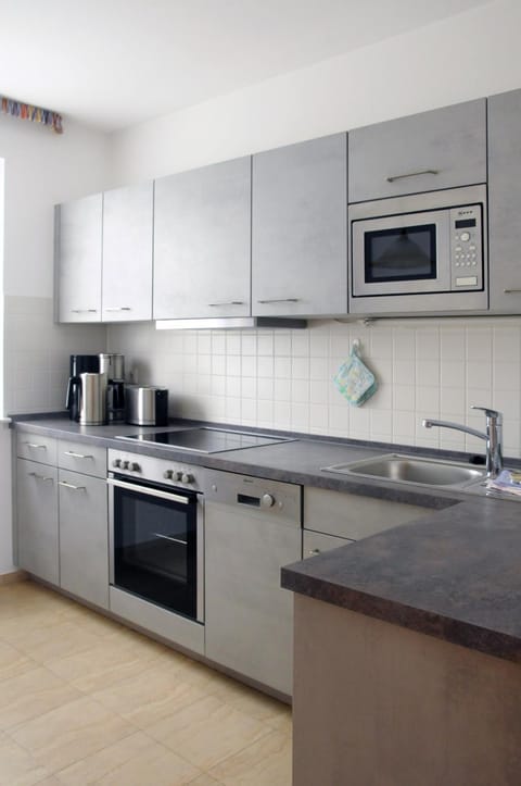 Kitchen or kitchenette, Photo of the whole room, kitchen