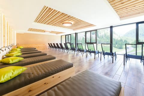 Spa and wellness centre/facilities, Swimming pool