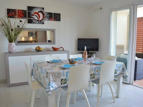 Spacieux 3 pièces avec terrasse, piscine et garage, à 2 pas de la plage – Saint Raphaël - FR-1-226A-274 Apartment in Saint-Raphael