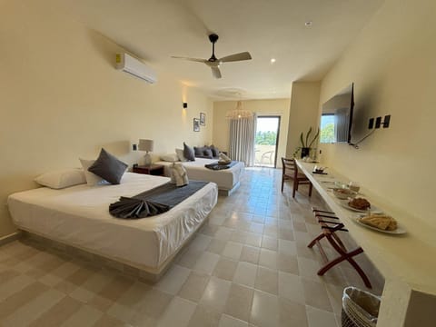 Bed, TV and multimedia, Photo of the whole room, Bedroom, air conditioner