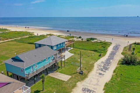Chillax Inn Home House in Bolivar Peninsula