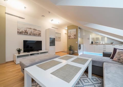 TV and multimedia, Living room