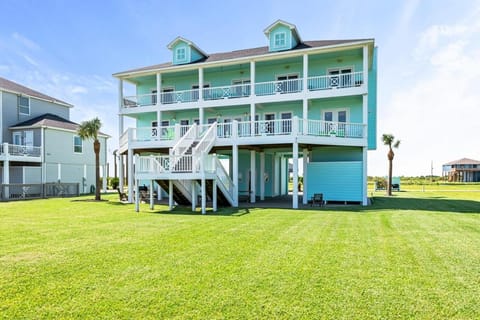 The Ritz Of Crystal Beach Home House in Texas City