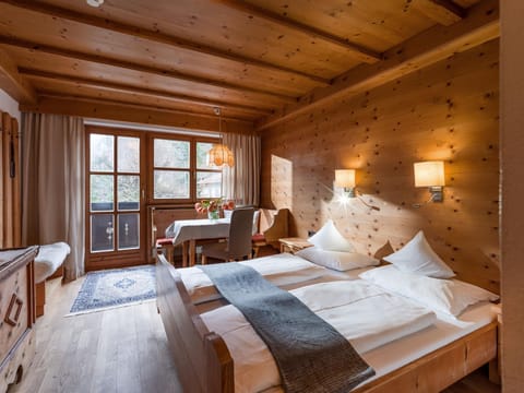 Hotel Gasthof Blaue Quelle Bed and Breakfast in Salzburgerland